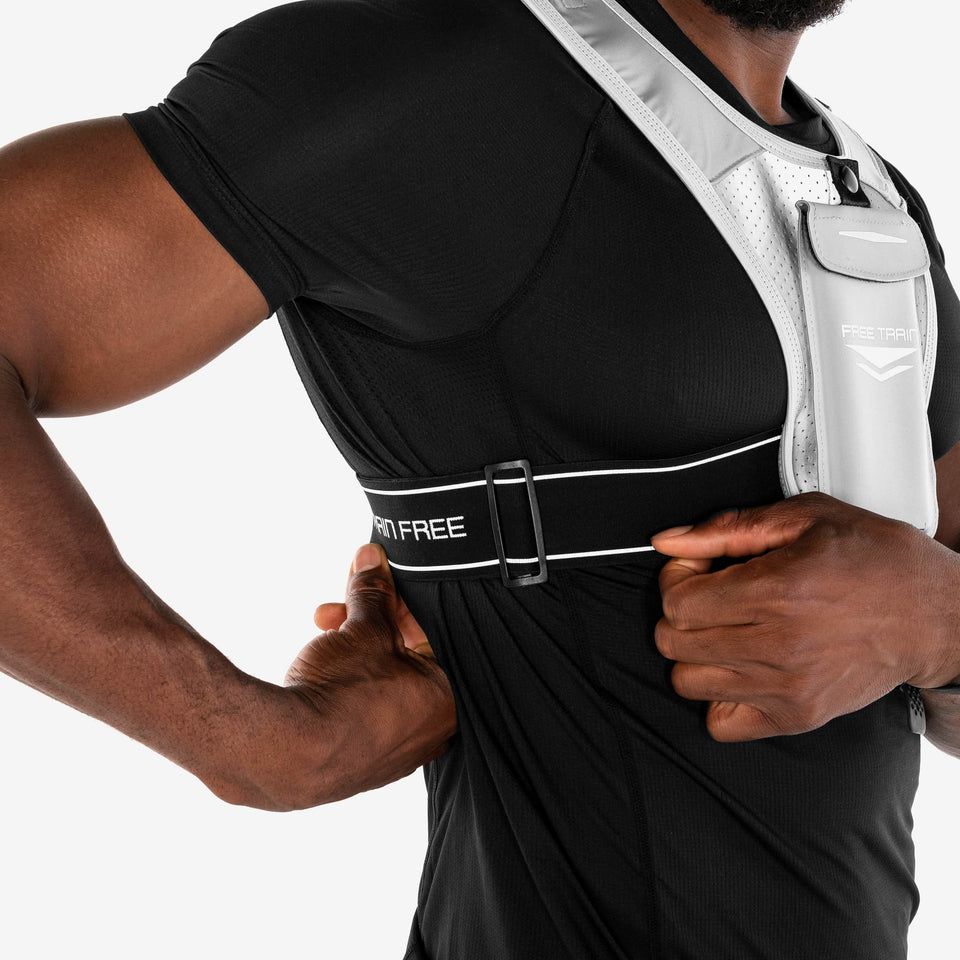 Freetrain VR | Reflective Running Vest with Phone Pocket | Freetrain