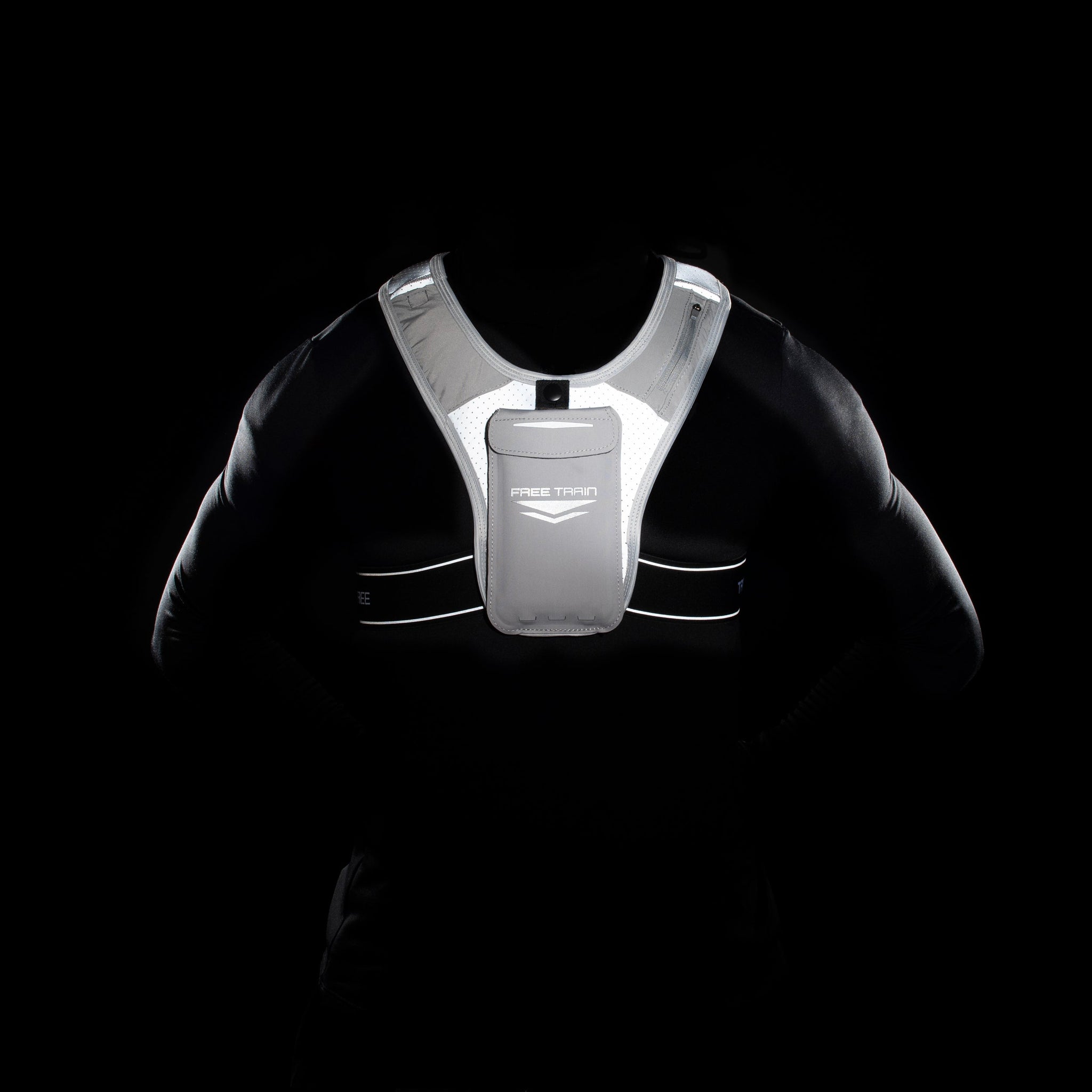 Lightweight running vest with pockets